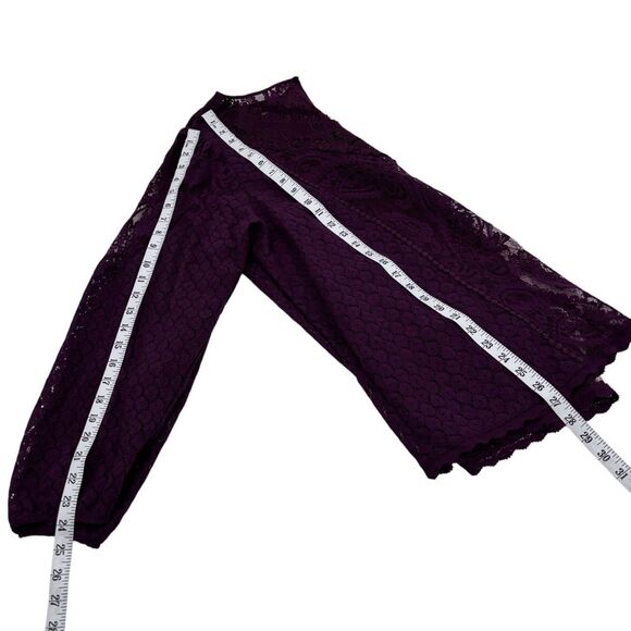 Torrid Lace Long Sleeve Blouse Top Sz. 1X - Picture 7 of 9